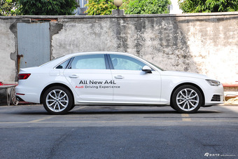 2017款奥迪A4L 2.0T自动45TFSI quattro风尚型