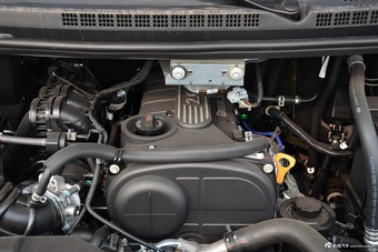 2016款瑞风M4 2.0L手动智能豪华型