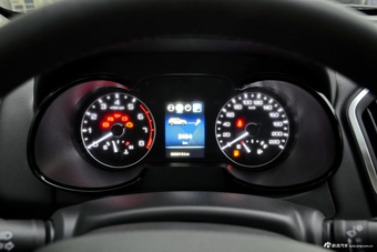 2017款东风风神AX5 1.4T 手动趣享型