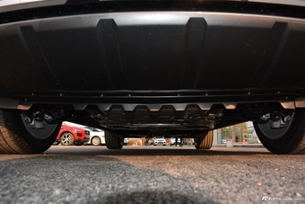 2019款揽胜3.0自动V6传世加长版