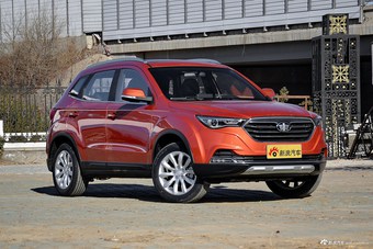 2017款奔腾X40 1.6L手动