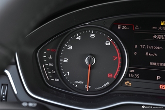 2018款奥迪A4L 1.4T自动30周年年型30 TFSI进取型