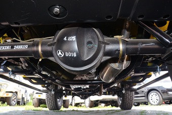 2016款BJ 212 2.0L手动方门四驱豪华型 国V