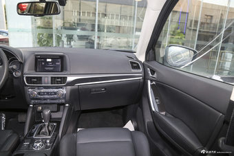 2015款马自达CX-5 2.5L自动四驱尊贵型