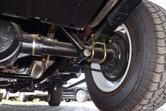 2016款战旗2.0L手动角斗士豪华型 国V