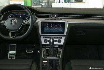 2018款蔚揽2.0T自动四驱纵行版380TSI
