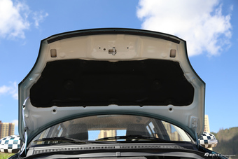 2013款雨燕1.5L自动20周年限量版