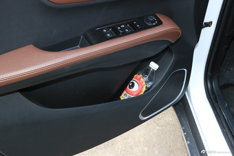 2017款斯威X7 1.5T自动智尊型