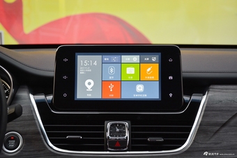 2017款宝骏730 1.5T自动旗舰型7座