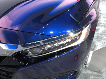 洛杉矶车展实拍2018款雅阁 造型更新潮