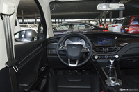 2018款君马S70 1.5T手动标准型