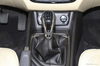 2016款逸动1.6L手动风尚型