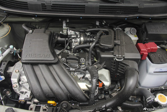 2014款启辰R30 1.2L手动尊享版