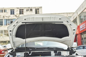 2016款中华V5 1.5T自动两驱智能型