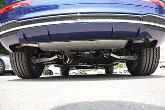 2018款奥迪Q5L 2.0T自动45 TFSI尊享风雅型