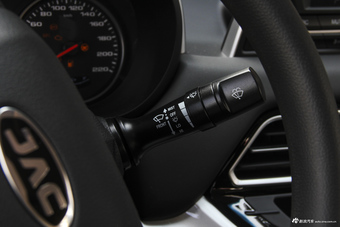 2018款瑞风R3 1.6L手动豪华型