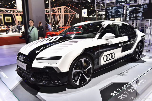 奥迪RS7概念车图片