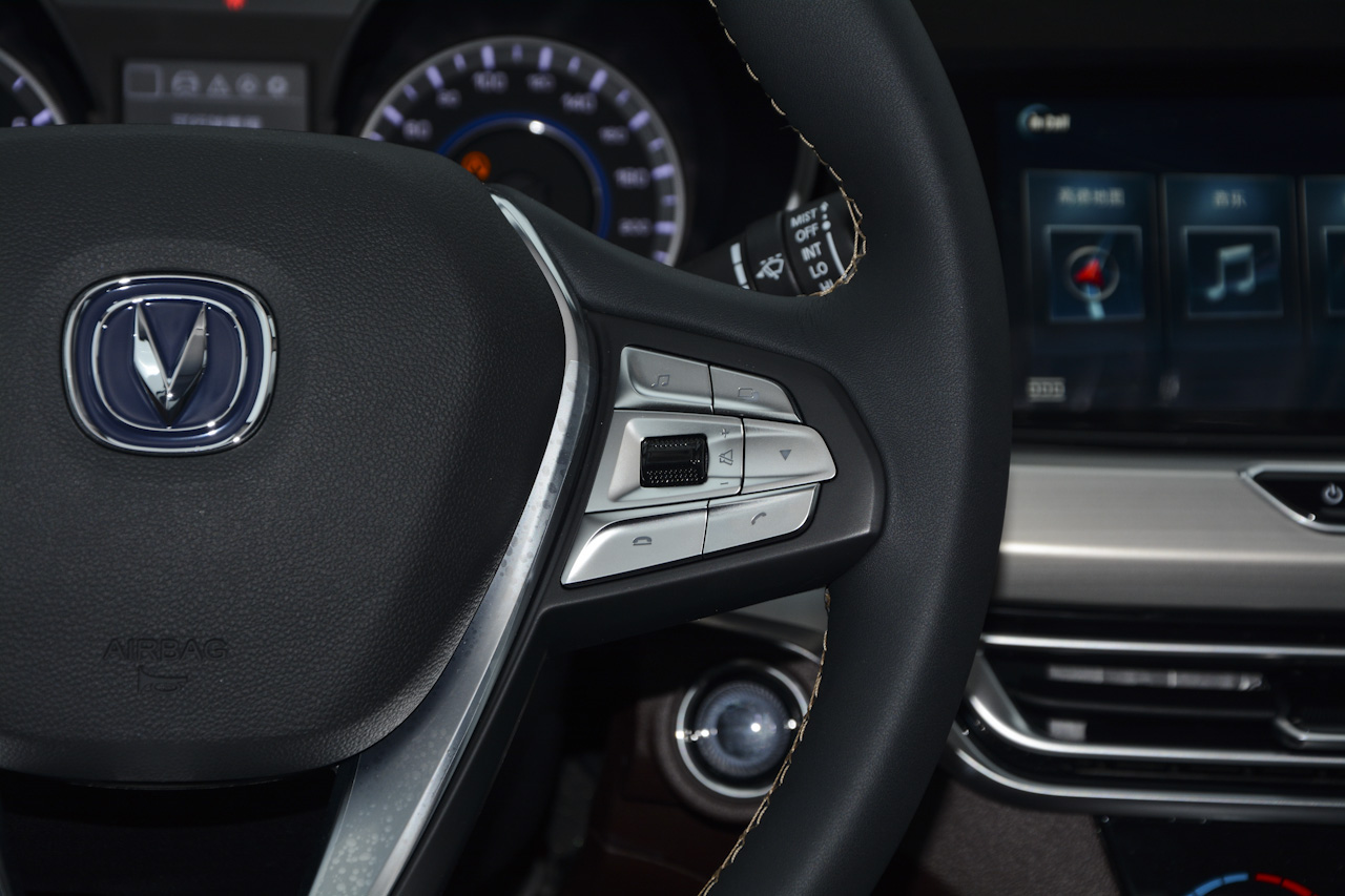 2018款逸动1.6L GDI手动尊尚型