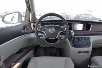 2017款GL8 2.5L自动豪华型