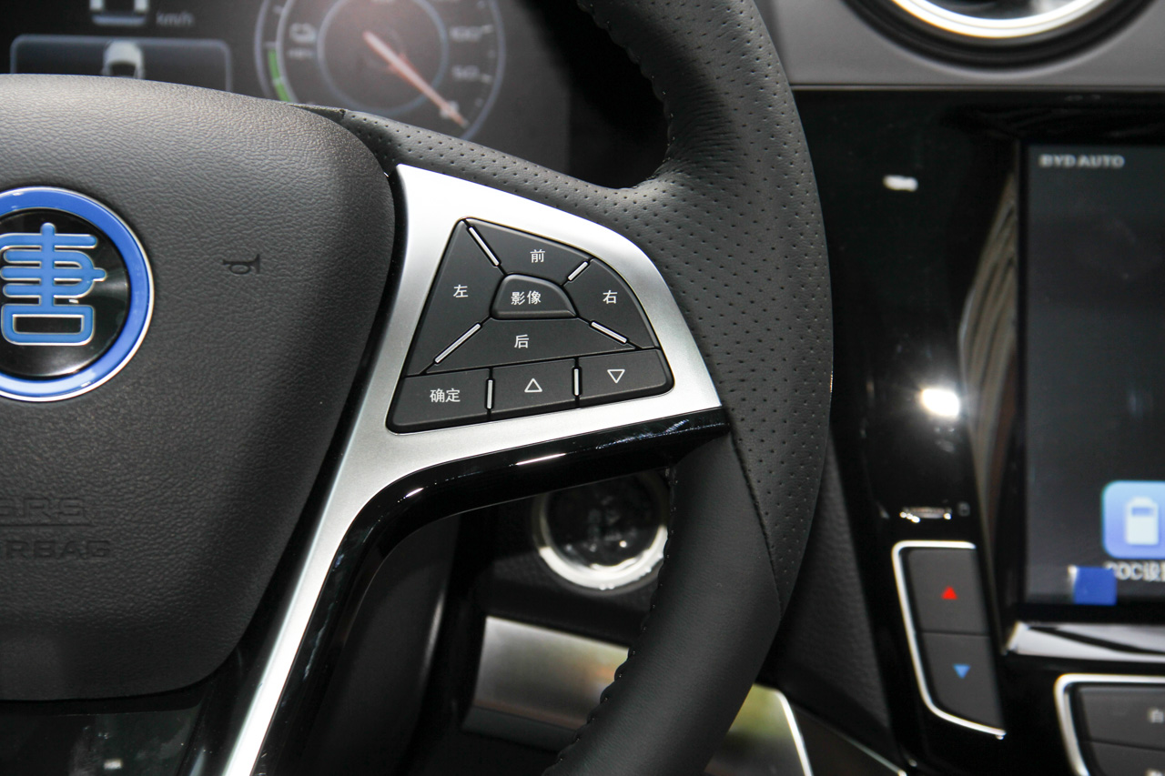 	2017款比亚迪唐100 2.0T