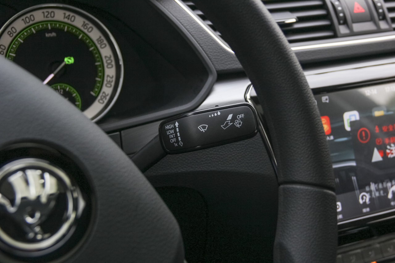 2018款速派1.8T自动TSI330 DSG舒适版