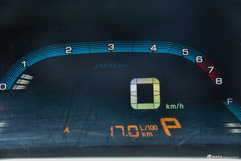 2015款纳5 1.8T自动旗舰型