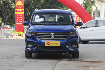 2018款宝骏360 1.5L自动精英型