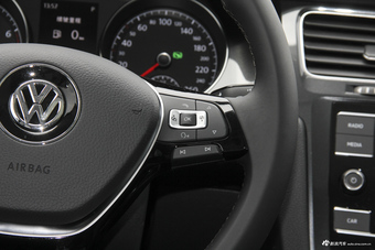 2018款高尔夫1.4T自动豪华型230TSI