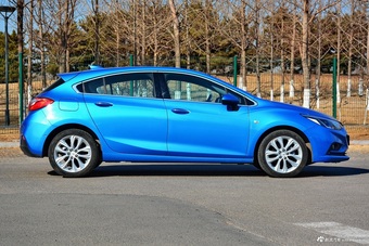 2018款科鲁兹两厢1.4T 双离合领锋版330T