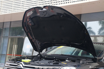 2017款雪铁龙C6 1.8T自动豪华型