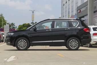 2018款哈弗H6运动版1.5T自动两驱精英型蓝标