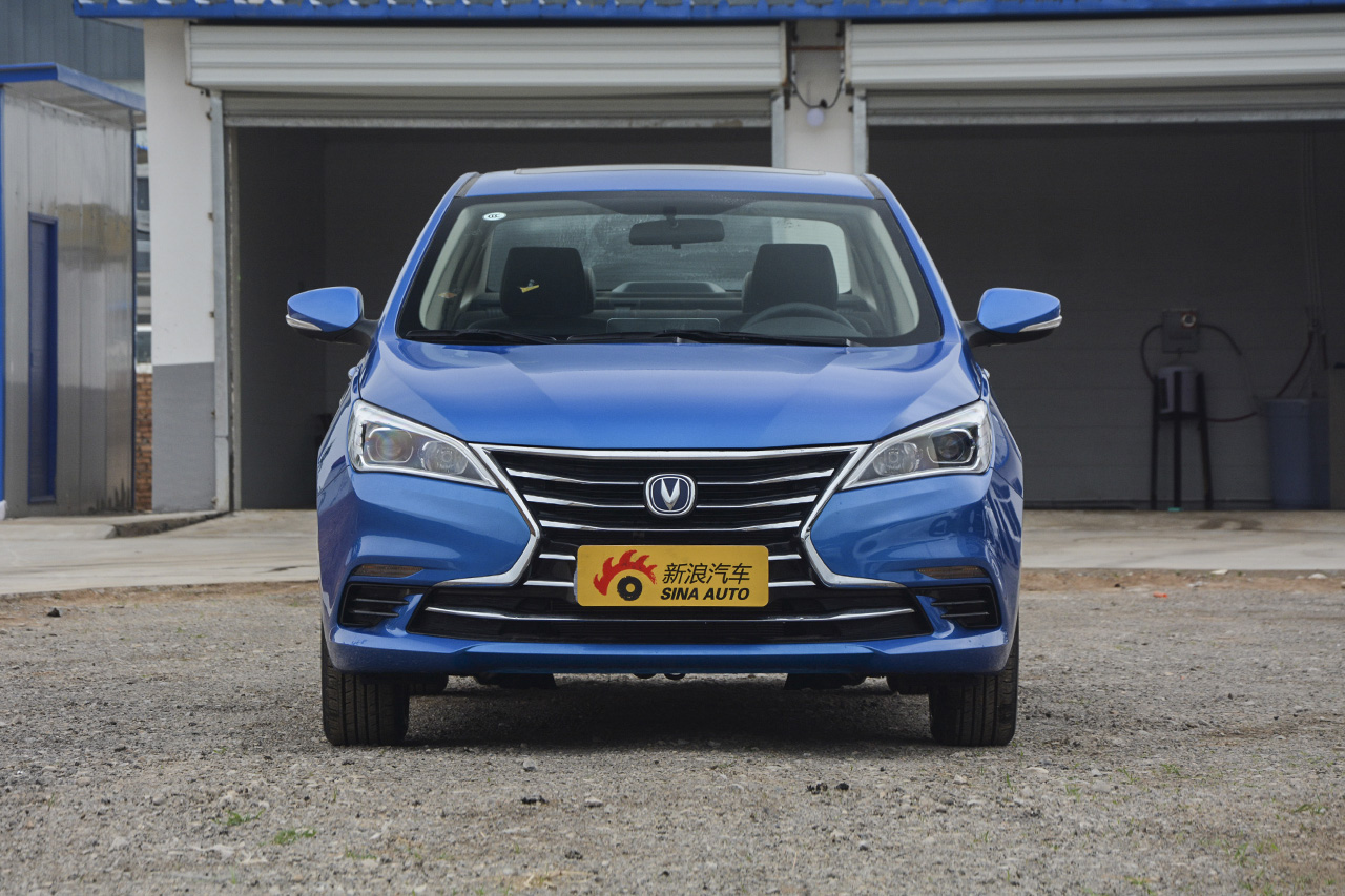  2018款逸动DT 1.6L手动智享型