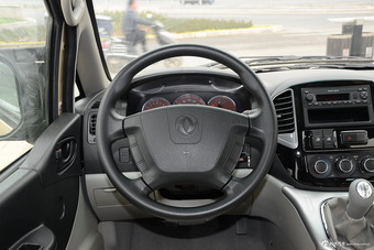 2017款菱智 M3L 2.0L 7座舒适型 