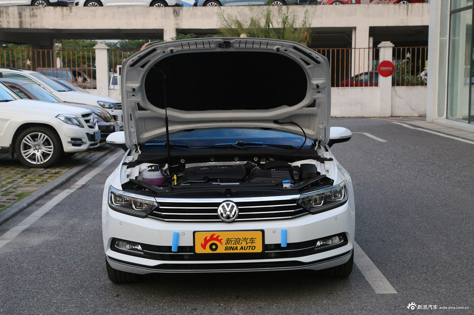 2018款蔚揽2.0T自动两驱畅行版380TSI