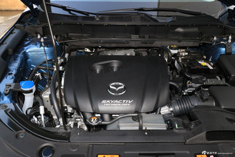 2017款马自达CX-5 2.5L自动两驱智尊型