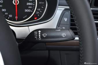 2018款奥迪A6L 2.5L自动30周年年型 30 FSI 风尚型