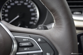 2018款英菲尼迪QX50 2.0T自动四驱旗舰版