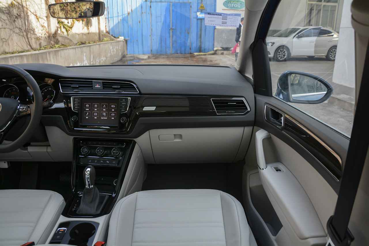 2018款途安L 1.4T自动豪华版280TSI