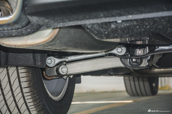 2017款传祺GA8 2.0T 320T自动至尊版