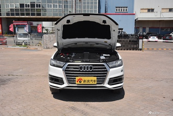 平行进口2017款奥迪Q7 3.0T 墨版