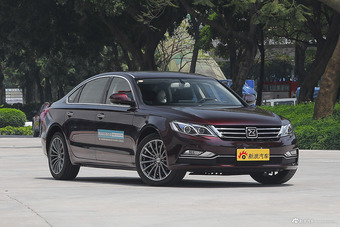 2016款众泰Z700 1.8T自动DCT尊贵型