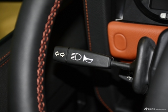 2016款卫士斯达泰克90 2.2L柴油68周年纪念版