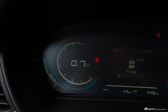 2018款风光S370 1.5L自动豪华型7座