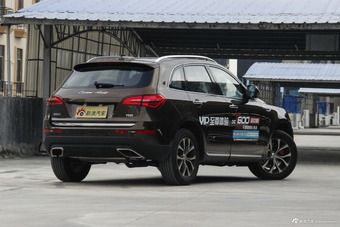 2016款众泰T600 1.5T手动尊贵型运动版