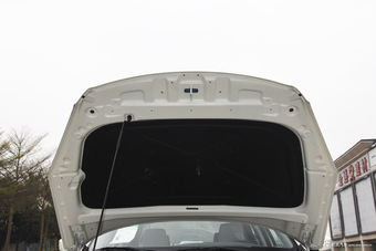 2015款绅宝D50 1.5L手动舒适超值导航版