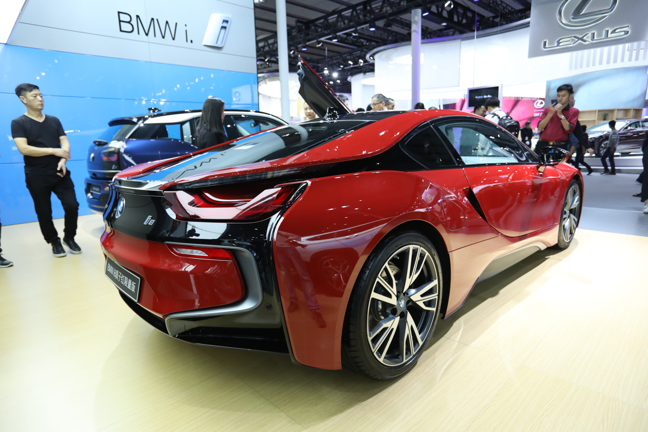 宝马i8