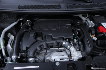 2017款标致5008 1.6T自动350THP精英版5座