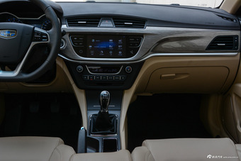 2017款吉利帝豪1.5L手动三厢百万款向上版