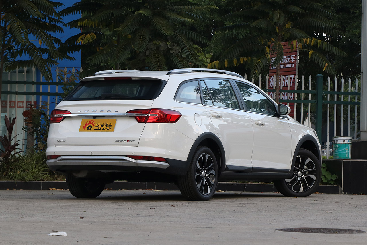 2018款骏派CX65 1.5L手动智联豪华型