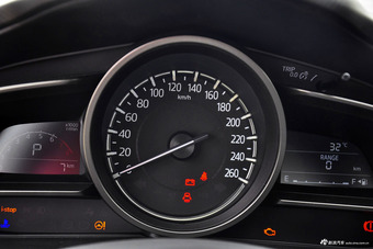 2017款马自达3昂克赛拉 三厢 1.5L 自动舒适型